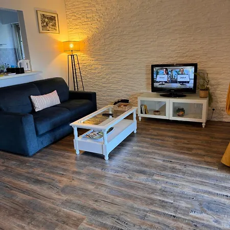 Laura Terrasse - Parking - - 5pers Apartment Juan-les-Pins