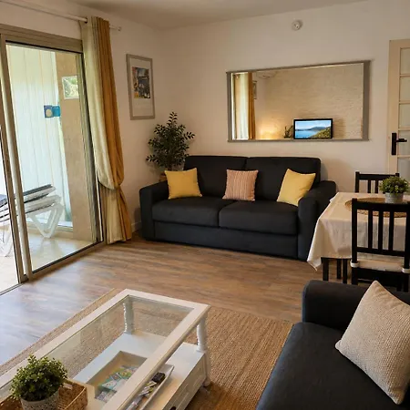 Laura Terrasse - Parking - - 5pers Apartment Juan-les-Pins